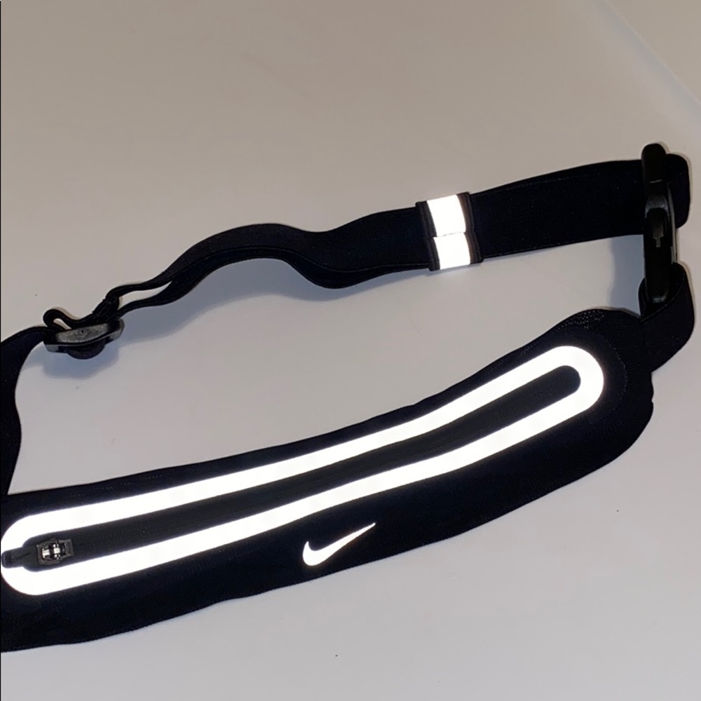 NIKE lean waist fanny pack